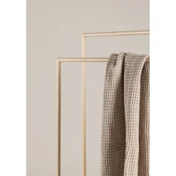 Alva klädställning - Whitewash