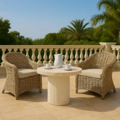 Balkongset: 2 stolar och soffbord Ø80 cm