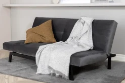 Bäddsoffa i mörkgrå sammet + Möbeltassar
