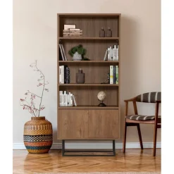 Bokhylla i valnöt - Reale