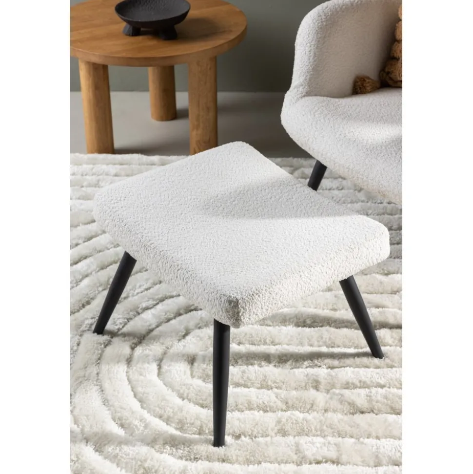 Como fåtölj i vit boucle