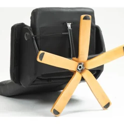 Duva reclinerfåtölj med fotpall i svart PU med bruna ben