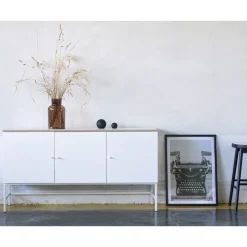 Edge sideboard - Vit högtryckslaminat (HPL) + Textilrengöring för möbler