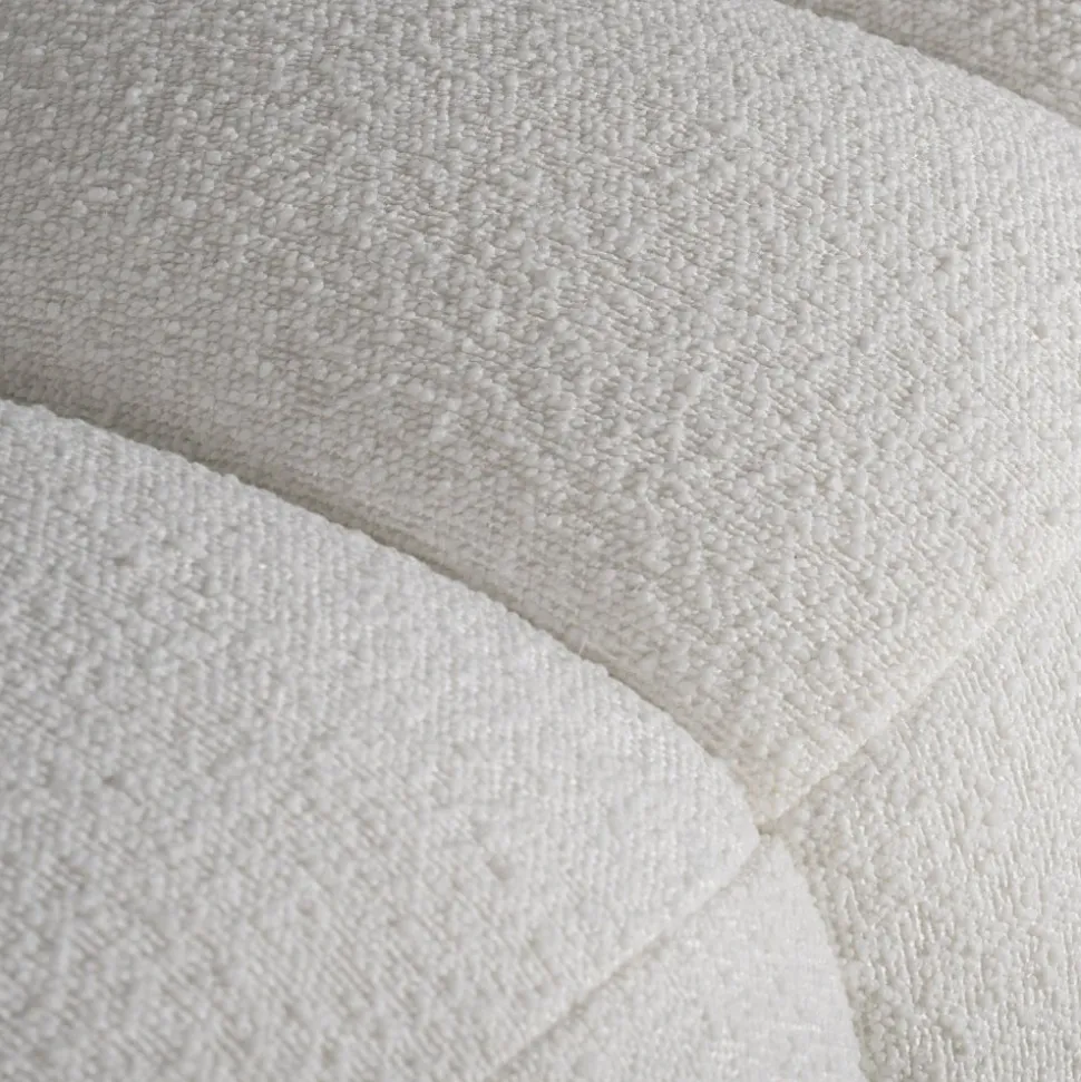 Fotpall i bullig design