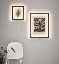 Frame vägglampa 41x33 cm - Svart