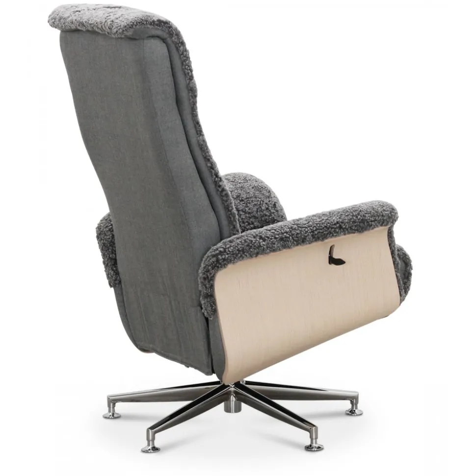 Fårskinnsfåtölj med fotpall grå/whitewash - Ulla + Textilrengöring för möbler