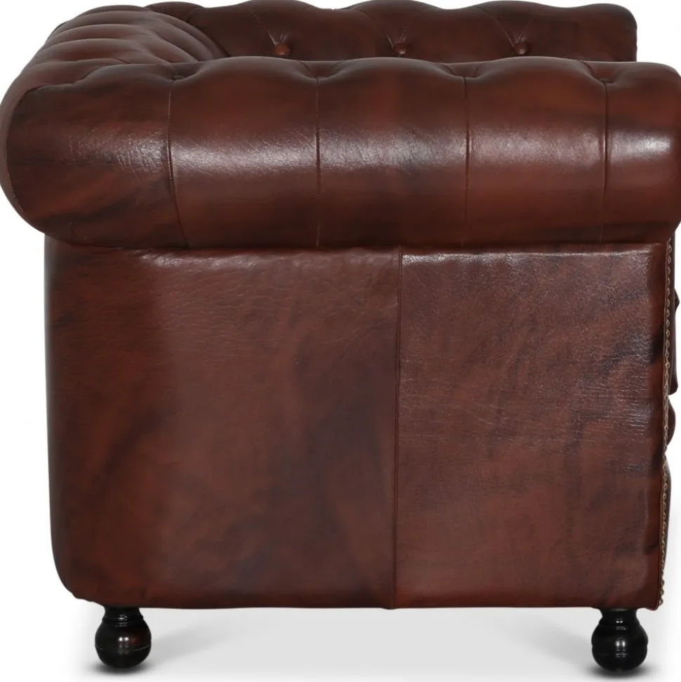 Fåtölj chesterfield i brunt antikbehandlat läder + Textilrengöring för möbler