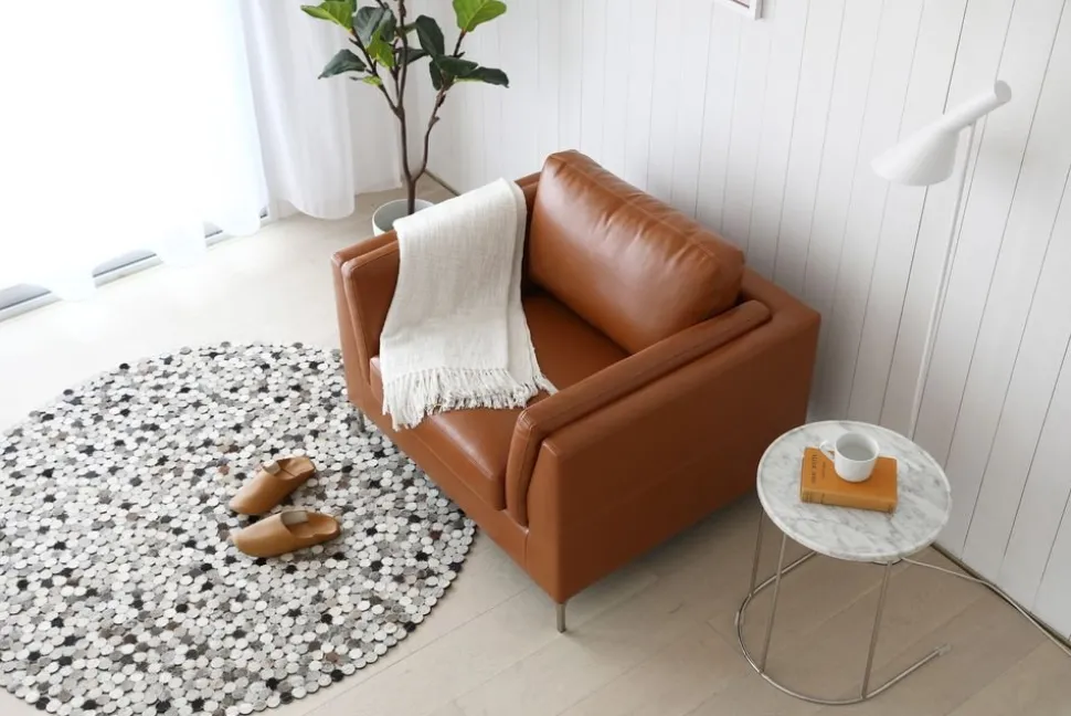 Fåtölj cognacs färgat konstläder - Cansas