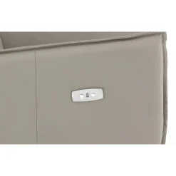 Fåtölj eldriven i grå PU