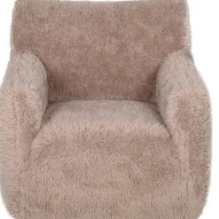 Fåtölj i fluffigt nougatfärgat tyg