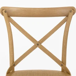 Gaston stol i oljat massivt trä