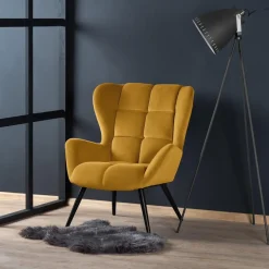 Halfman fåtölj i gul sammet