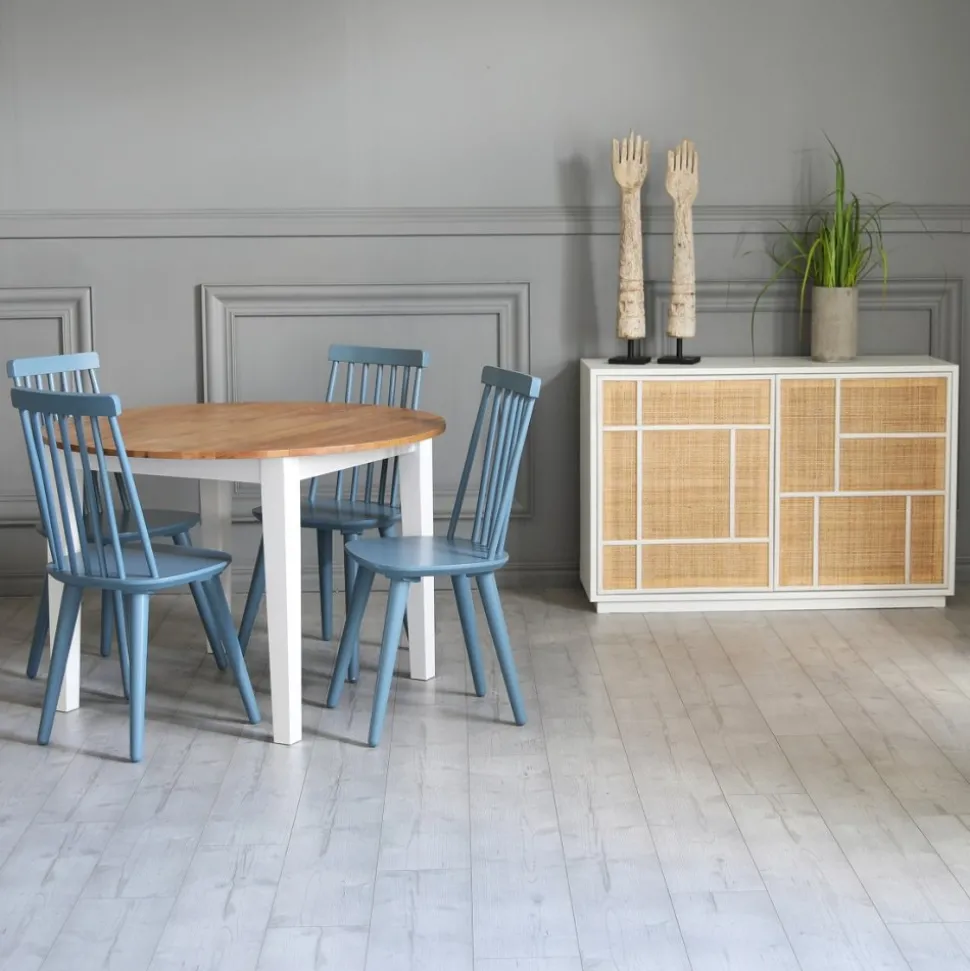 Matgrupp: Runt bord i Ek / Vit med 4 st duvblåa Pinnstolar + 3.00 x Möbeltassar