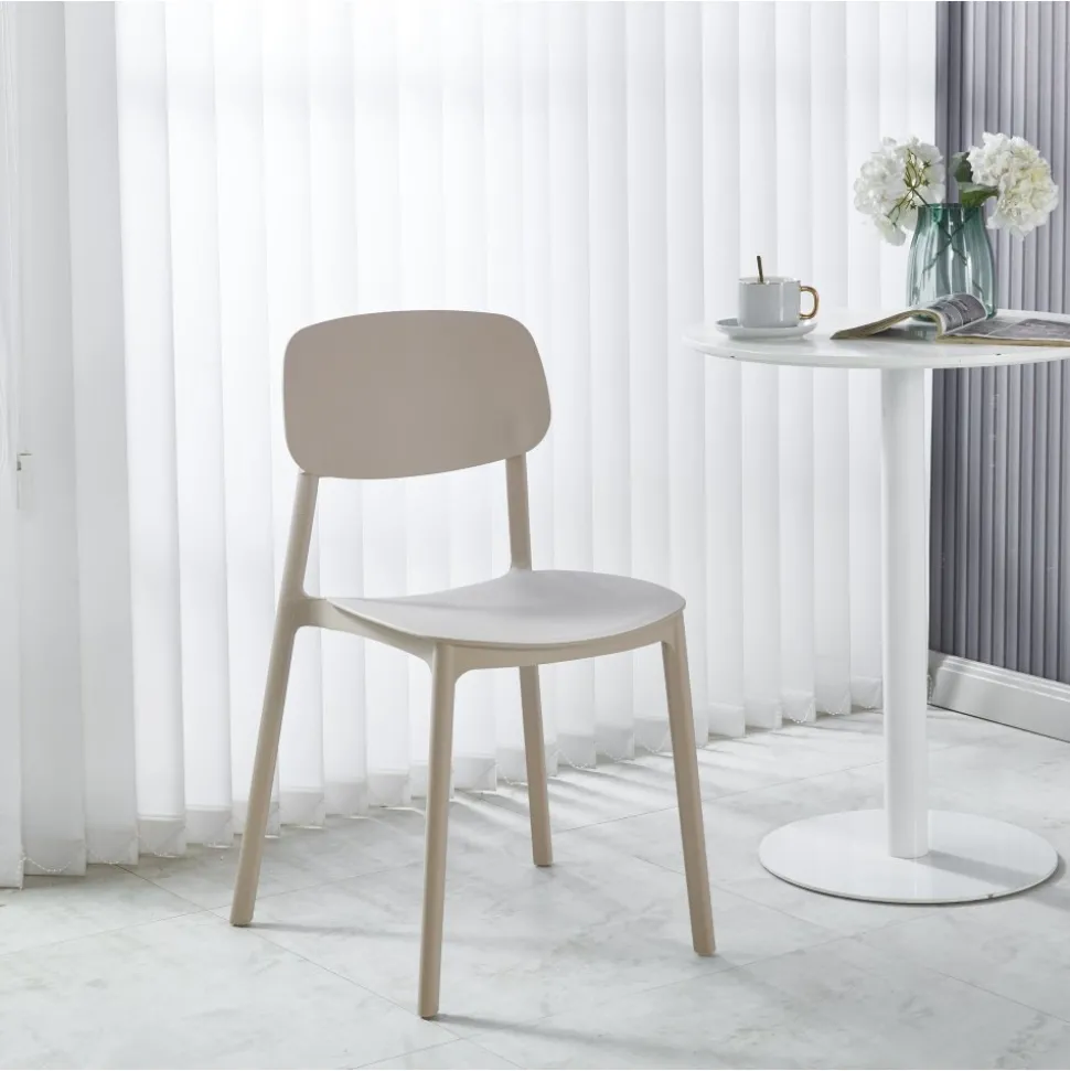 Matstol beige stapelbar