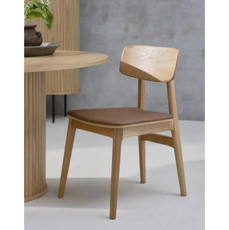 Matstol Kleppen i oljad ek stomme med brun PU sits