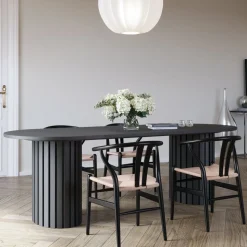 Oskar matstol svart + Fläckborttagare för möbler