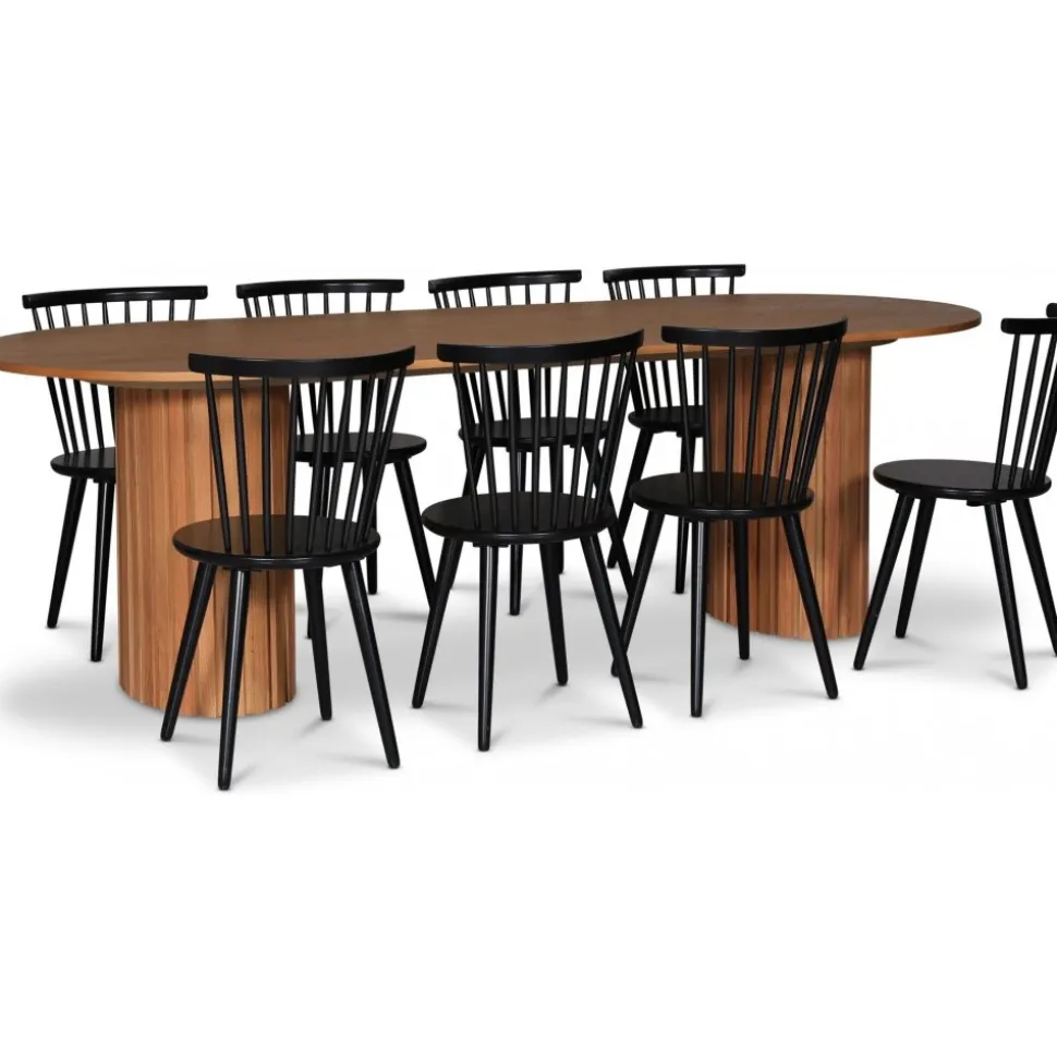 PiPi ovalt matgrupp 240 cm inkl 8 st svarta pinnstolar Castor - Oljad ekfanér