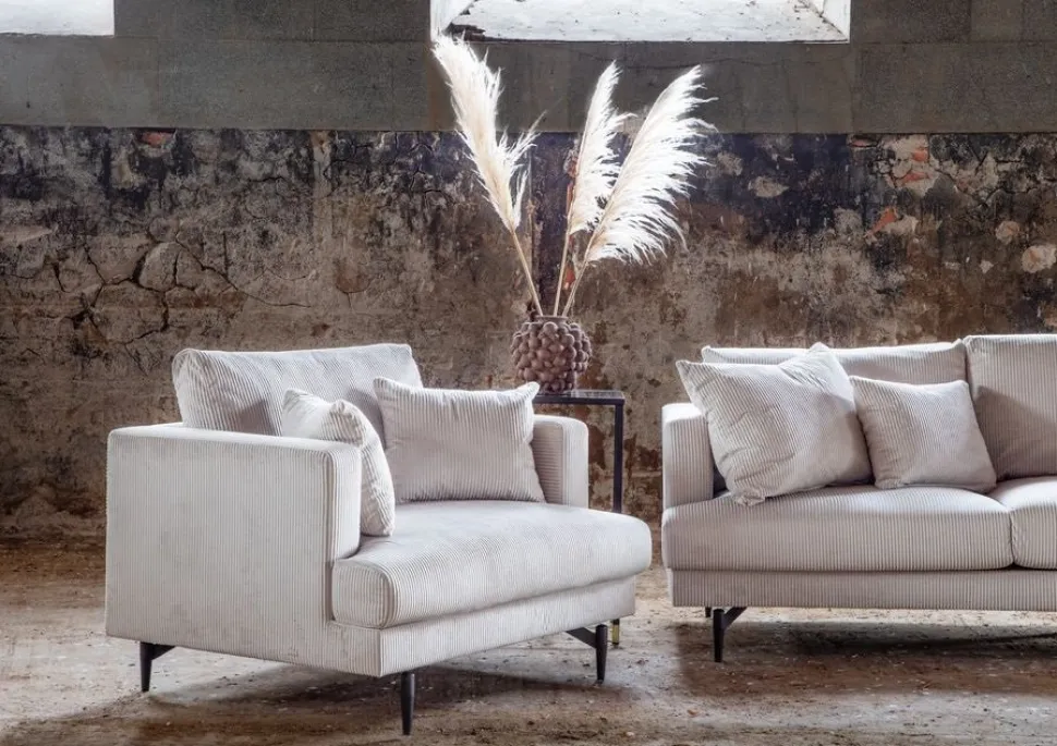 3-sits soffa i beige manchester - Hedlunda + Fläckborttagare för möbler