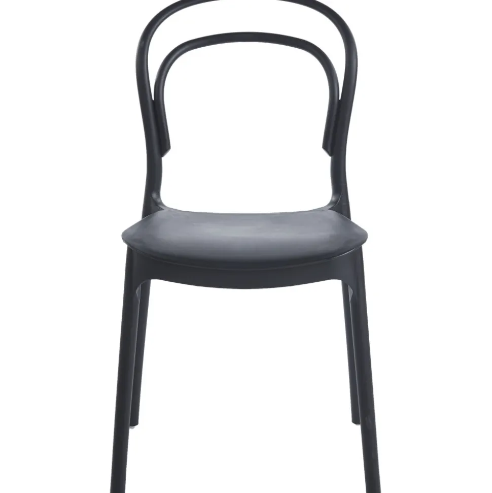 Stol i svart plast stapelbar