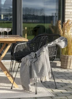 Trieste utestol med dyna - Svart + Textilrengöring för möbler