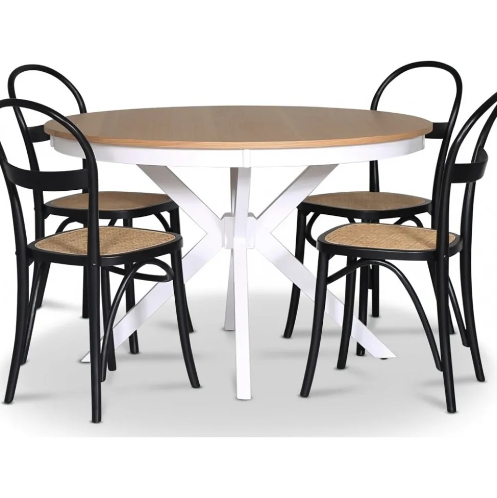 Tromsö matgrupp; runt matbord Vit / Ek med 4 st Danderyd No.16 matstolar Svart + 3.00 x Möbeltassar