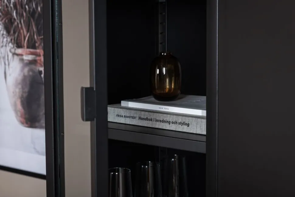 Tysslinge skåp - Svart