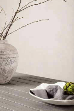 Utebord 205 x 90 cm grå / vit - Copacabana + Rengöringsmedel för utemöbler