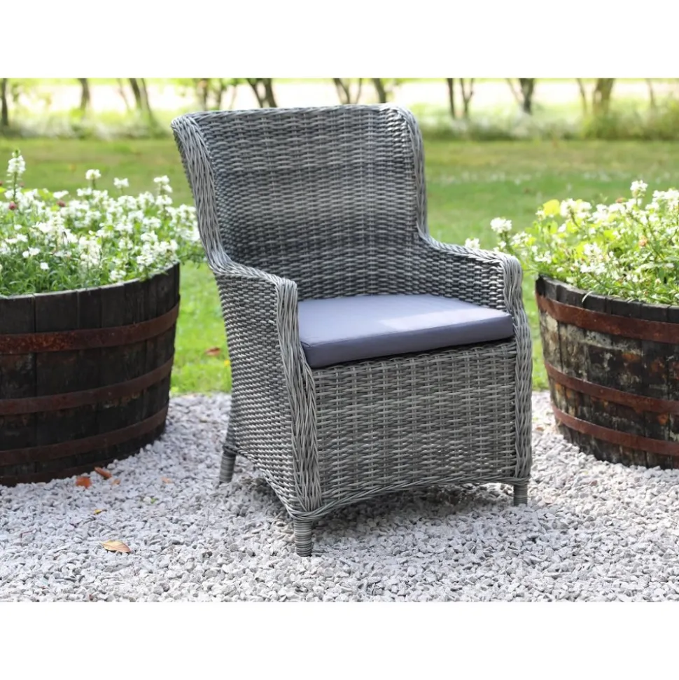 Utegrupp med runt bord och fyra fåtöljer + Fläckborttagare för möbler