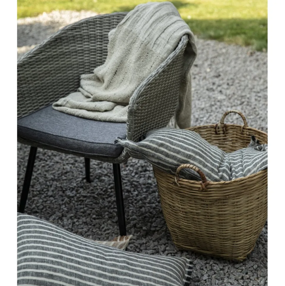 Utestol grå med dyna rotting + Textilskydd för utemöbler