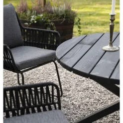 Utestol med rep och grå dynor + Textilskydd för utemöbler