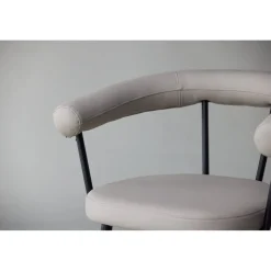 Västerås x Josefin Lustig karmstol - Off-white/svart